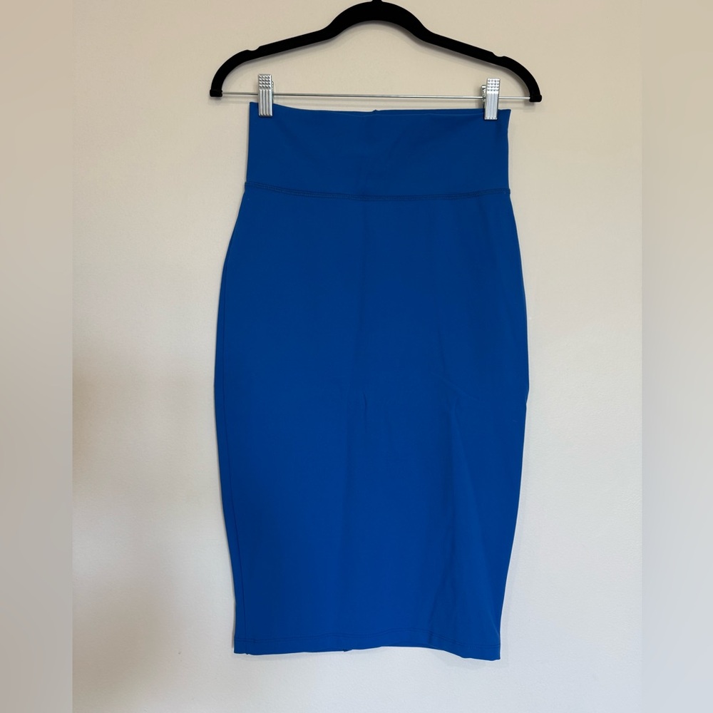 BEBE Elegant Blue Women's knit Skirt